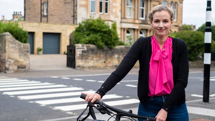Michaela Jackson with her bike in Edinburgh