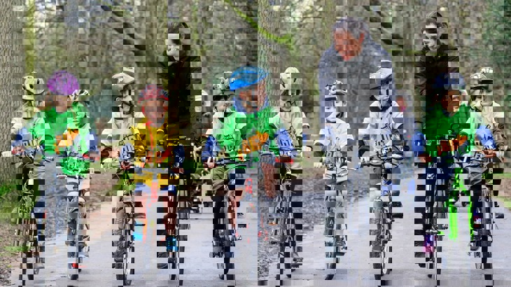 Olympic athlete Sarah Storey cycling with children for Big Pedal 